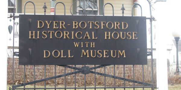 Dyer-Botsford House & Doll Museum